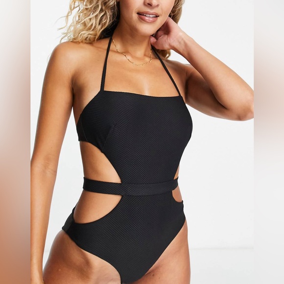 & Other Stories Cut-Out Square Halter Neck Black Swimsuit Size 6 NWOT - Picture 2 of 16